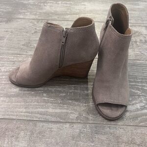 Lucky Brand open toe wedge